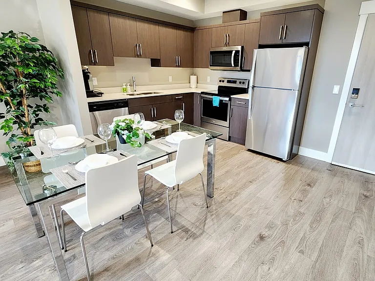 925 Leon Ave #527 — Photo 6