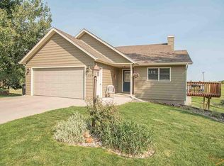7216 Tanager Dr, Rapid City, SD 57702