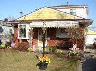 6033 Gulley St, Taylor, MI 48180
