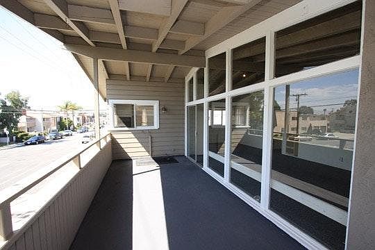 Private covered balcony - 150 s.f.