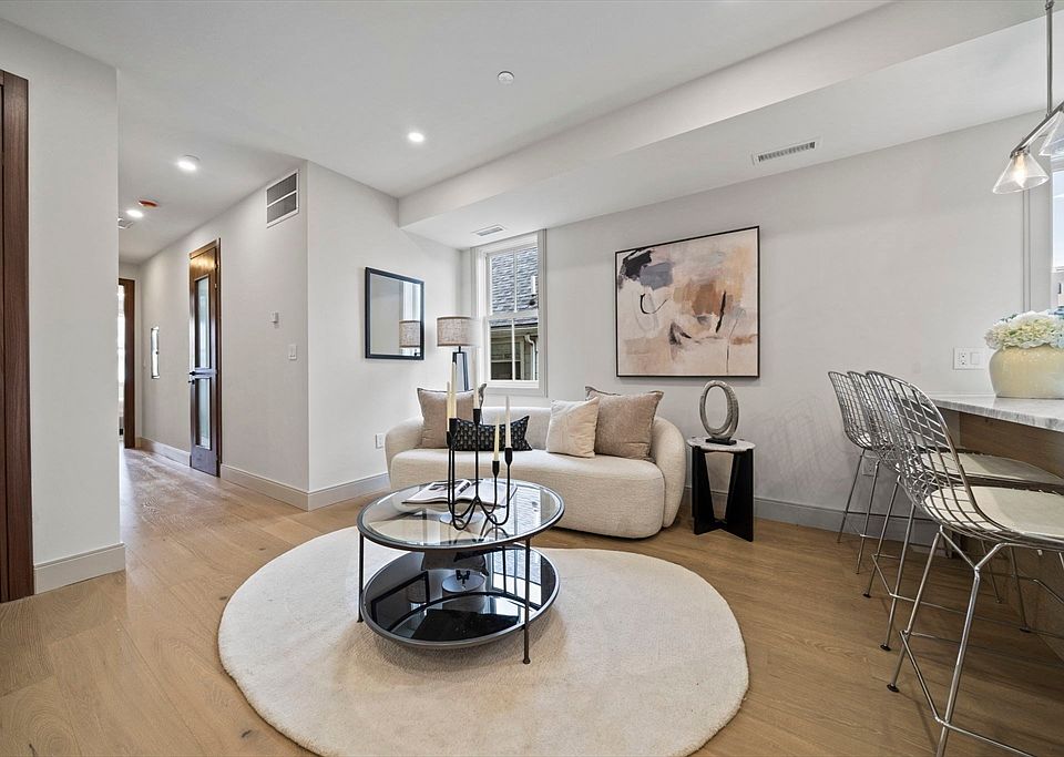 1st image of 273 Havre St #4