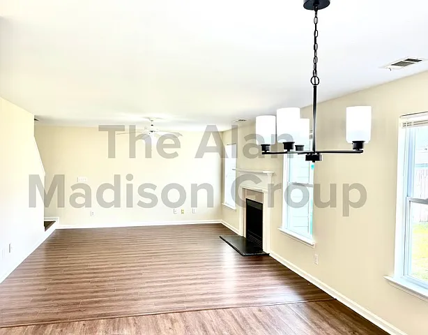 151 Hidden Lake Cir — Photo 4