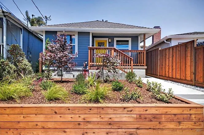 3 bed, 1164 sqft, $5,900 — Photo 1