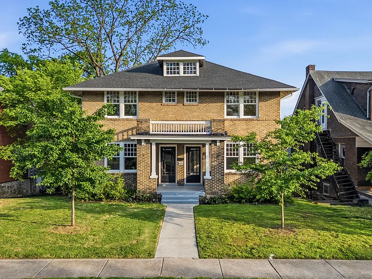 610 Russell St — Photo 1