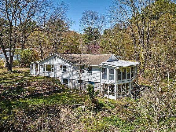 3rd image of 7 Pine Valley Rd