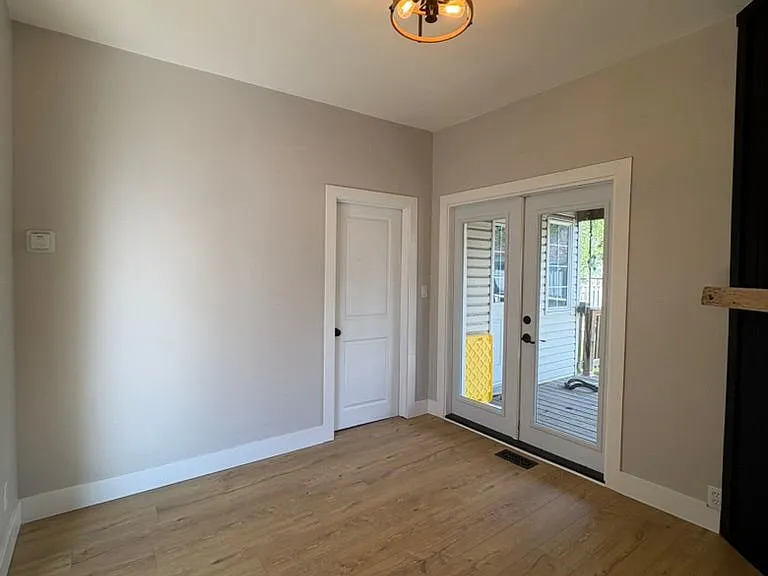 385 Hugel Ave — Photo 9