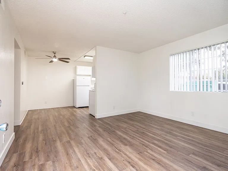 Liv 1621 Apartments — Photo 29
