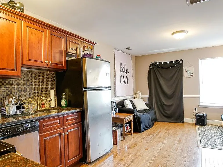 1837 N Willington St #B — Photo 2