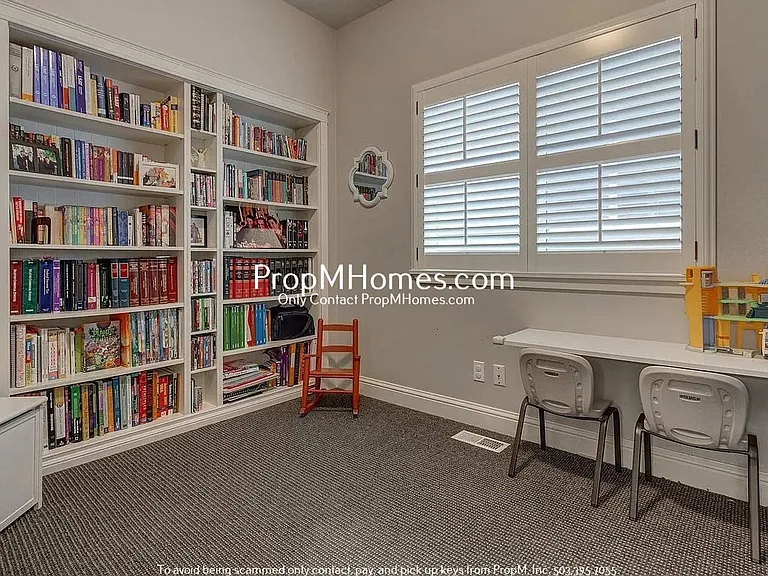 16711 SW 134th Ter — Photo 19