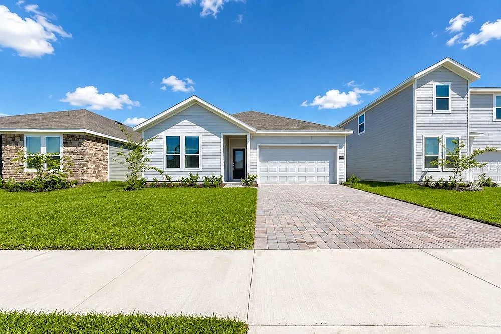 4 bed, 3.0 bath, 2366 sqft, $3,600 — Photo 1