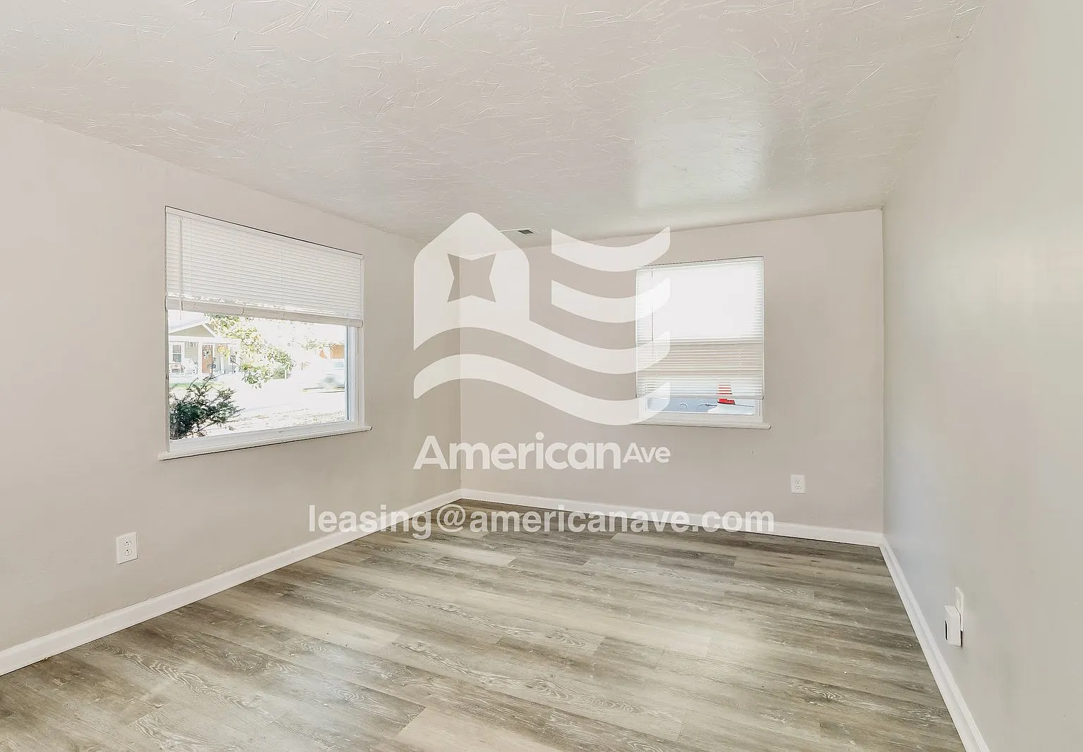 3 bed, 1.0 bath, 1352 sqft, $1,360 — Photo 4