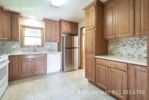 9151 Somerset Dr — Photo 10