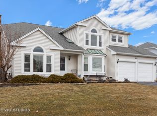 4573 Basswood Dr, Lisle, IL 60532