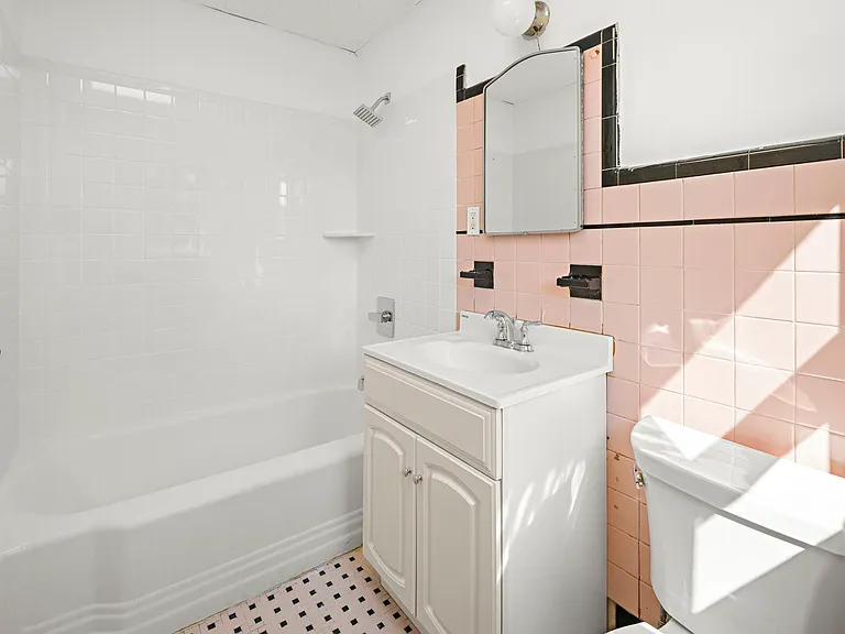 259 Crescent Ln #2 — Photo 6