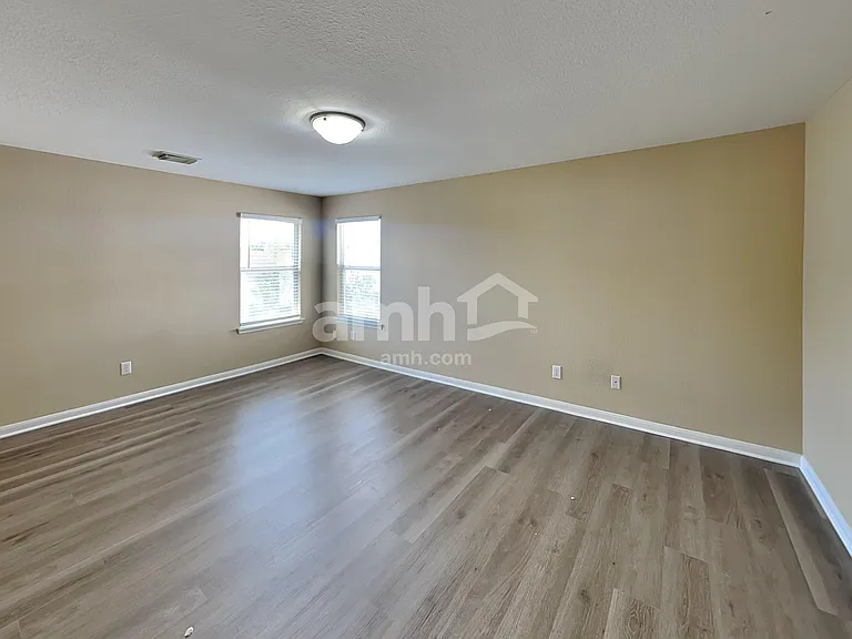18107 Quiet Ridge Ln — Photo 11