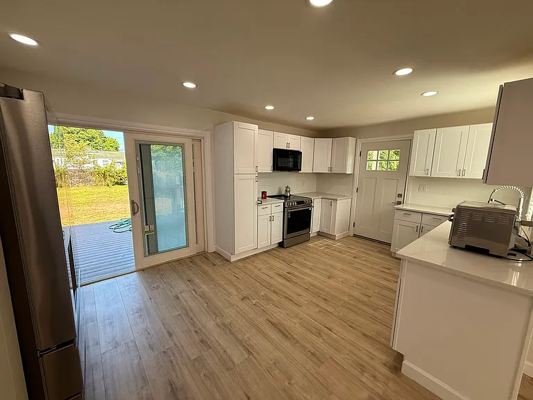 157 Pleasure Ave — Photo 14