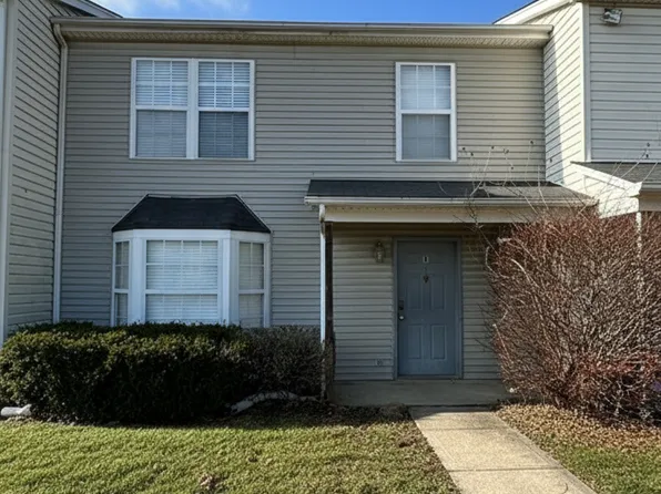 2301 Old State Route 32 APT B, Batavia, OH 45103