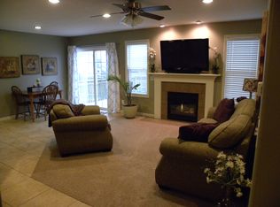 2905 Red Oak Rd, Bloomington, IL 61704