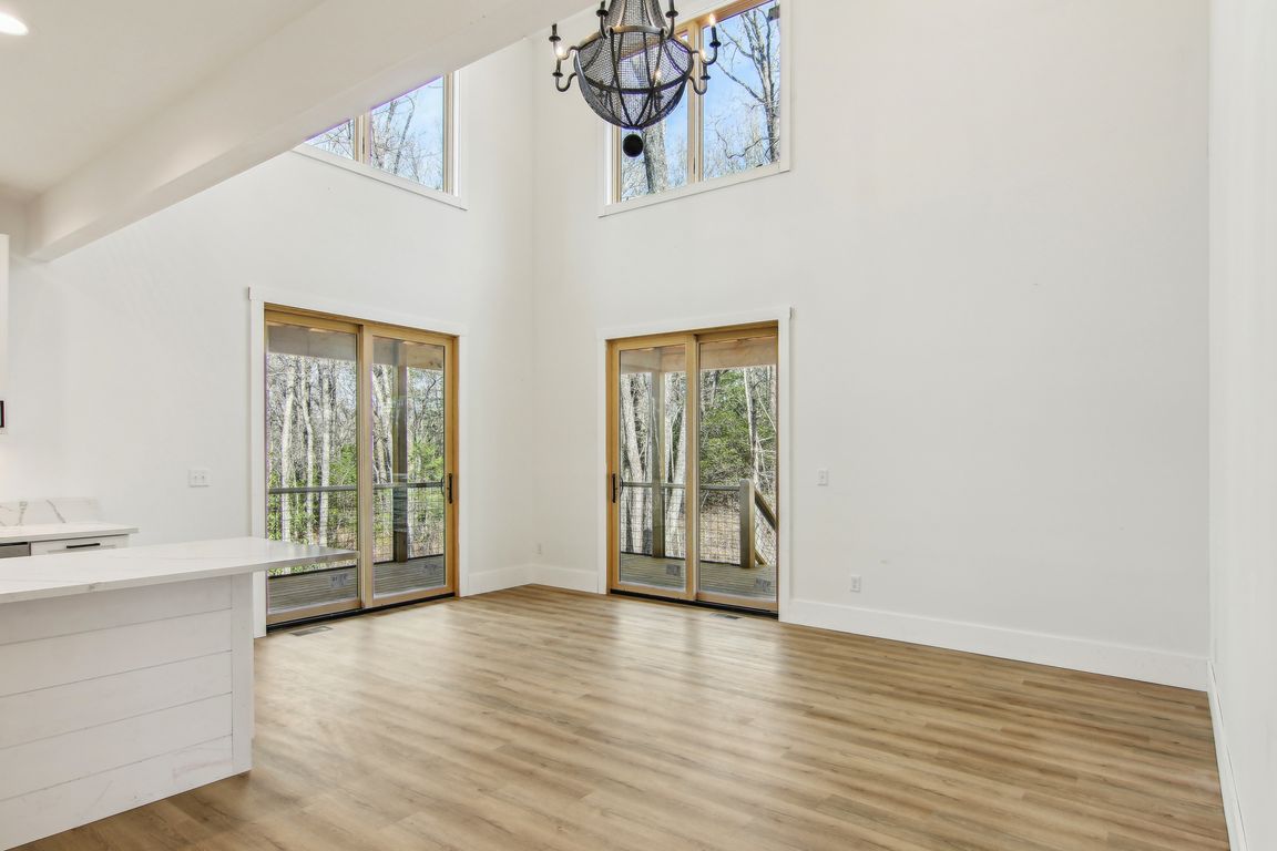 Cherokee Cir-021.jpg