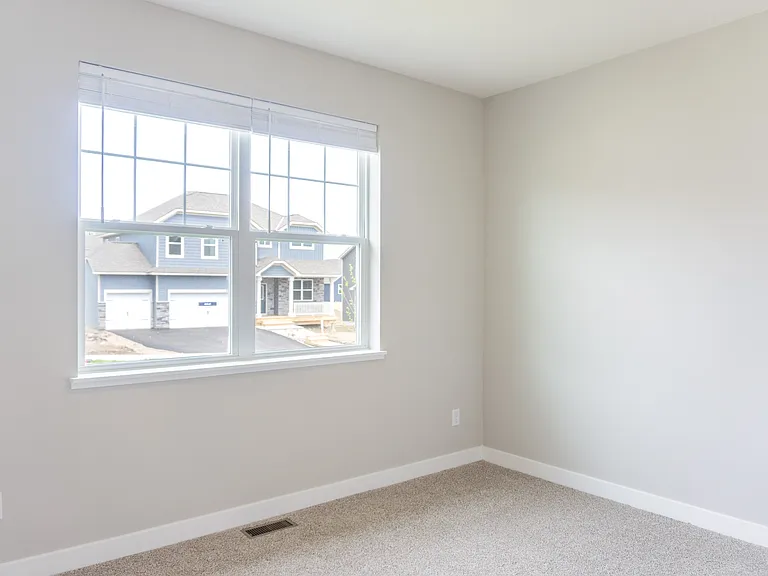 717 Winterberry Ln — Photo 26