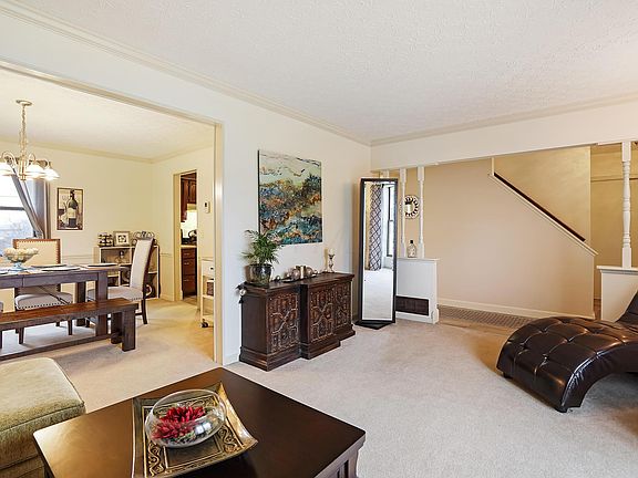 4th image of 6221 Rockland Dr