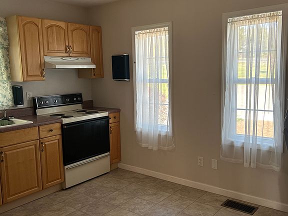 4th image of 126 Blakemore Mill Rd