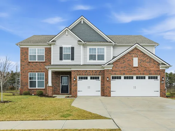 992 Kendrick St, Greenwood, IN 46143