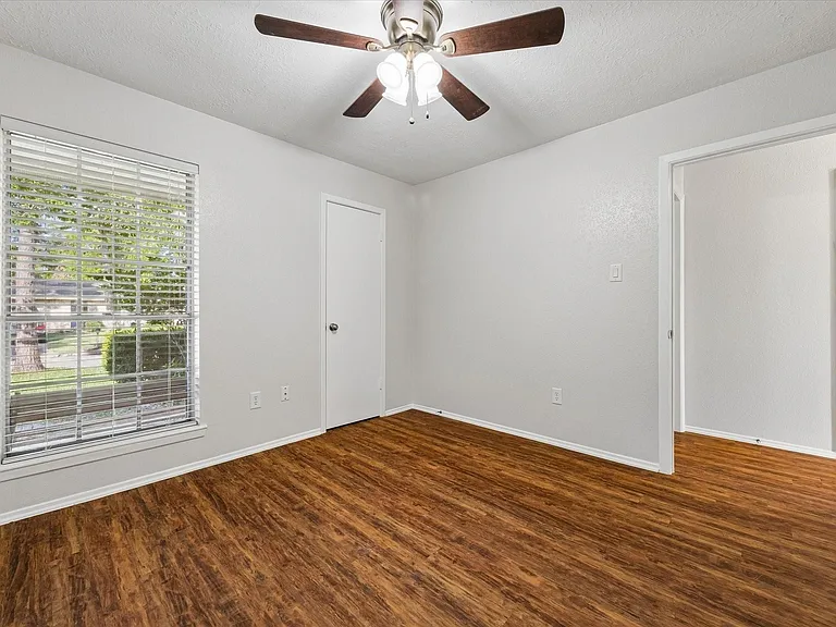 17134 Barcelona Dr — Photo 21