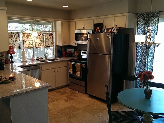 3rd image of 9902 Hefner Village Pl