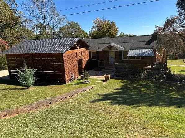 117 Eden Ln, Central, SC 29630