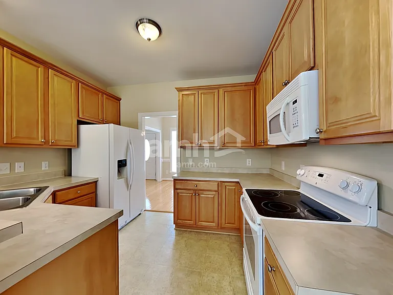 56 Locket Dr — Photo 3