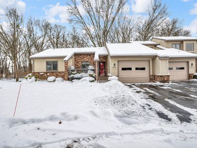 2815 S Wooddale Dr, Jackson, MI, 49203