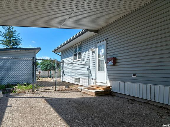 4th image of 119 Bothwell CRESCENT