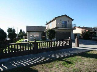1900 W Burnett St, Long Beach, CA 90810