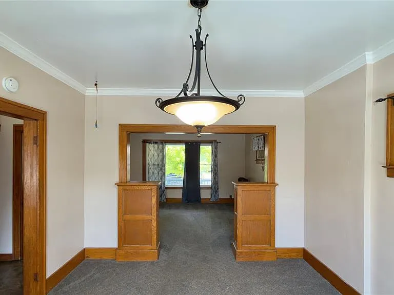 130 Elm St — Photo 12