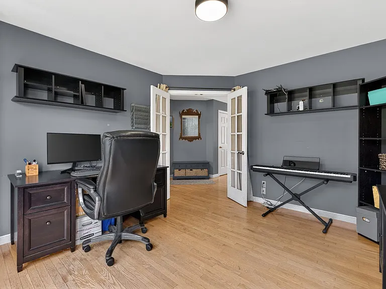 9 Stephen Dr — Photo 20