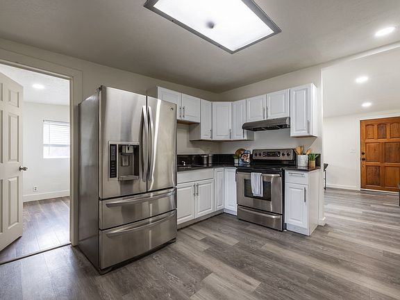 4th image of 2916 W Lehi Dr