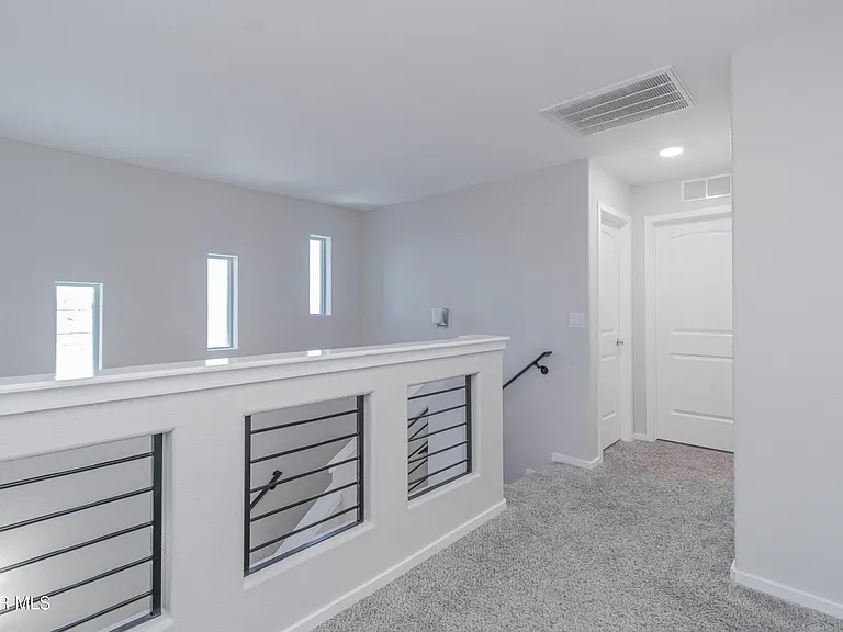 13909 Summer View Ave — Photo 22