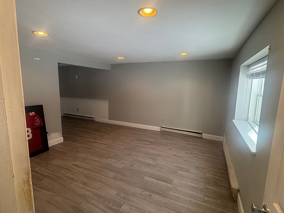 1st image of 315 Richmond St #2