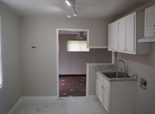 3046 Rochester Rd, Memphis, TN 38109