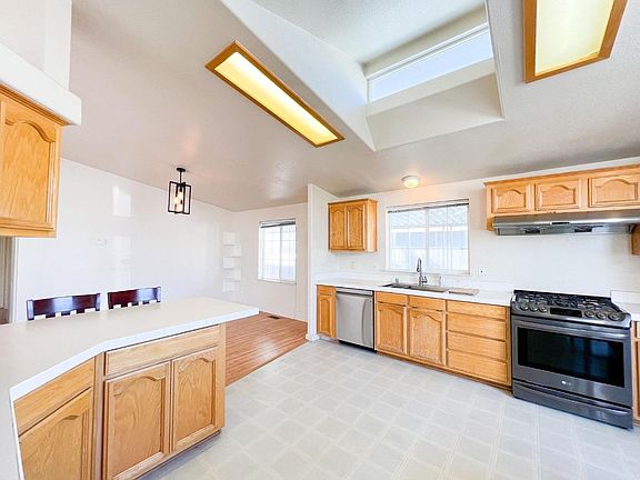 4th image of 1085 Tasman Dr Space 178