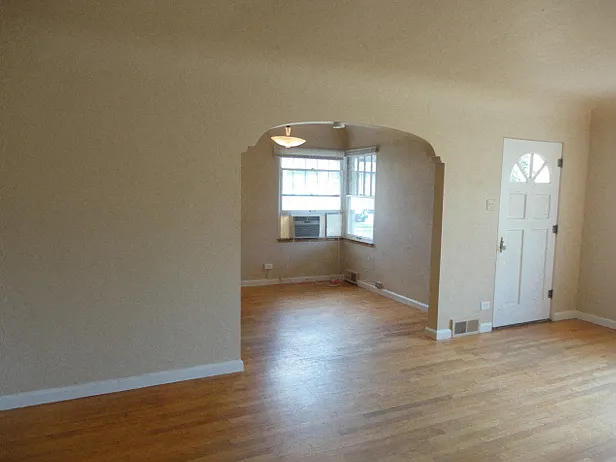 2710 S Humboldt St — Photo 2