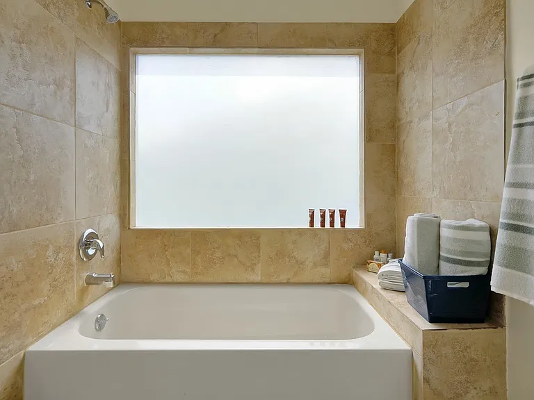 5212 Abelia Dr — Photo 11