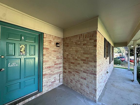 3rd image of 103 Sierra Madre Ln