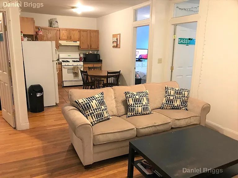 23 Egremont Rd #6 — Photo 1