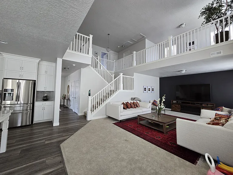3299 S Claire Ave — Photo 16