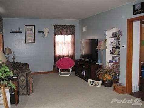 209W13thLivingRoom