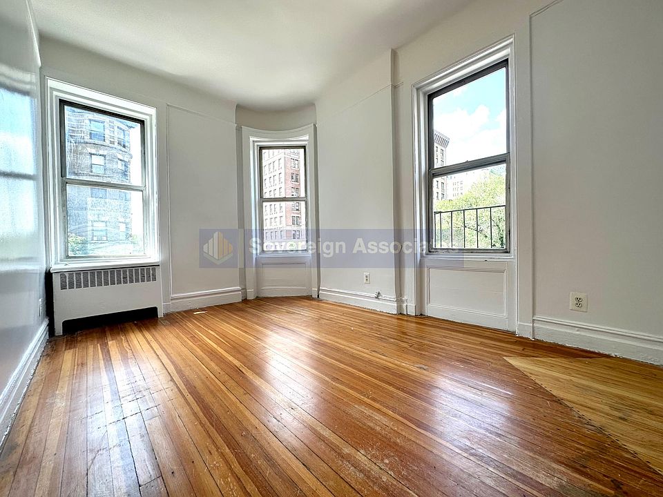 1st image of 936 W End Ave APT D12