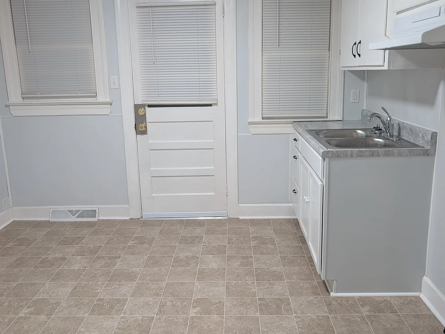 2 bed, $975 — Photo 3