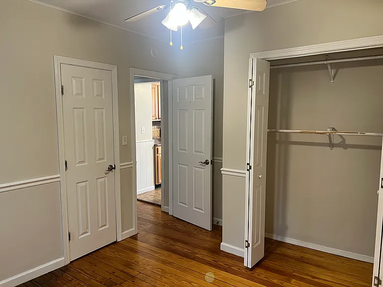 25 Locke St #2 — Photo 21